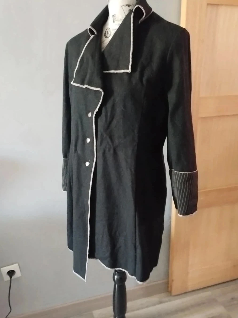 Casaco longo assimétrico preto de lã, Batiste, T44 – photo 3